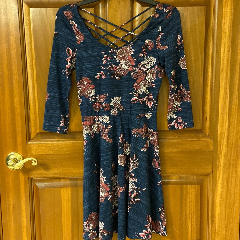 Very cute mini dress from By & By!